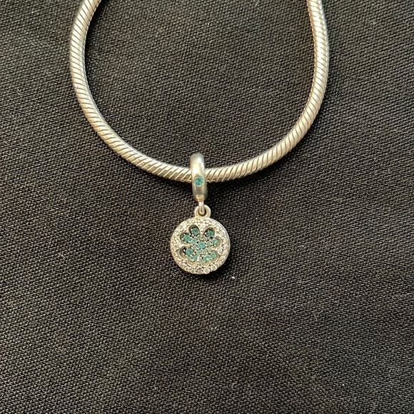 Pandora Jewelry - Pandora 4 Leaf Clover Dangle Charm